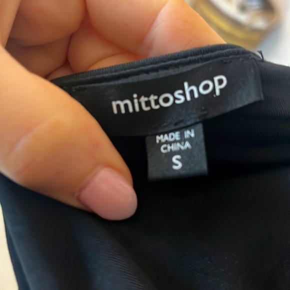 NWOT Mitttoshop Puffed Sheer Sleeve Bodysuit in Black Size Small - Picture 2 of 5